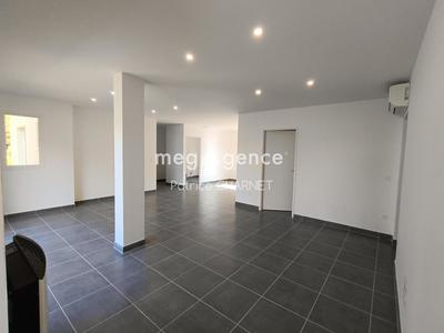 Maison - 102 m² - 5 pièces