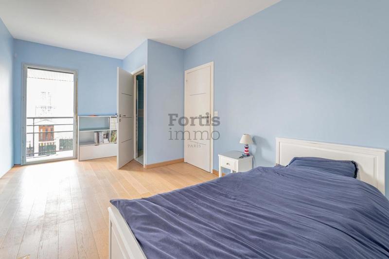 Maison d'architecte - 263 m² - 8 pièces