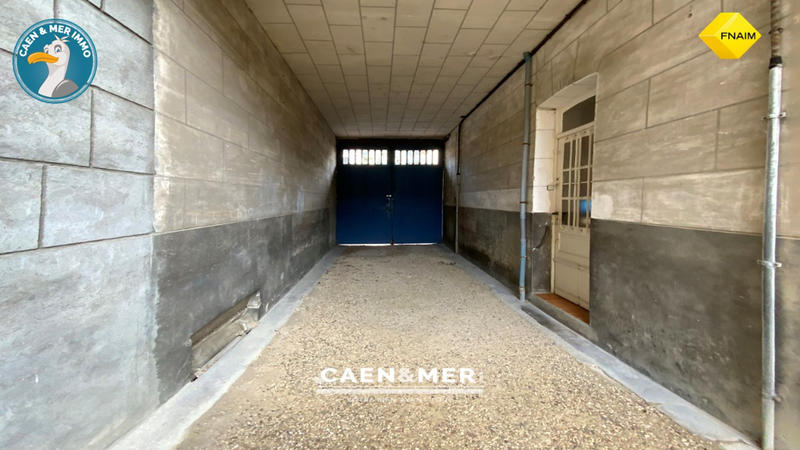 Maison - 500 m² - 18 pièces