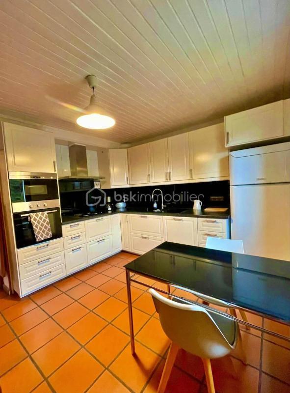 Maison - 138 m² - 6 pièces