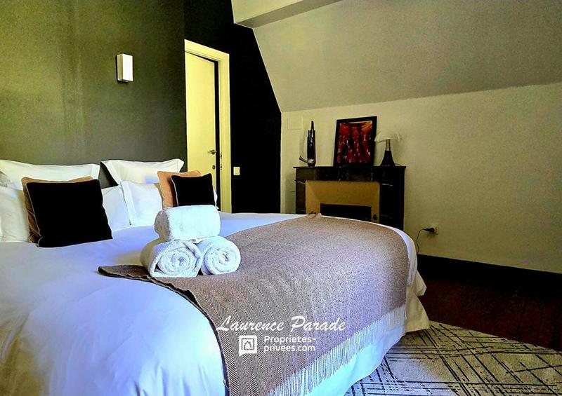 Maison - 625 m² - 20 pièces