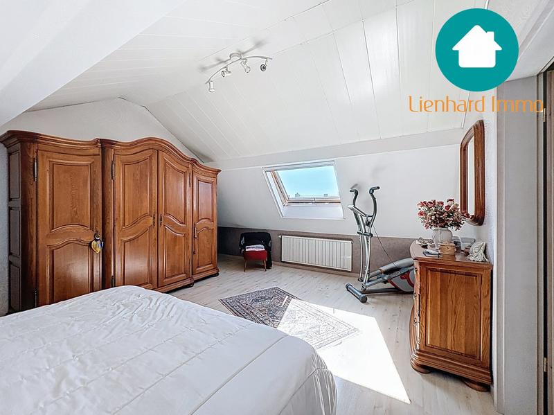 Maison - 200 m² - 7 pièces