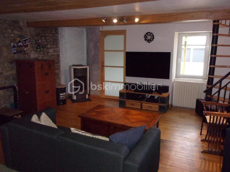 Maison traditionnelle - 148 m² - 6 pièces