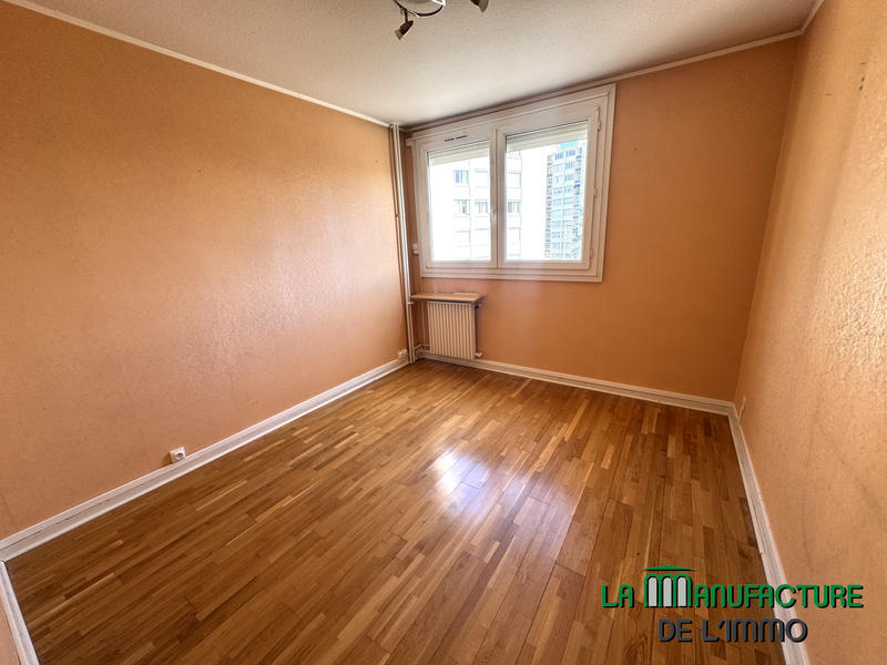 Appartement - 77 m² - 4 pièces