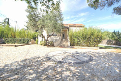 Maison - 179 m² - 8 pièces