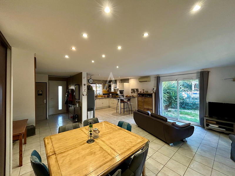 Maison - 112 m² - 4 pièces