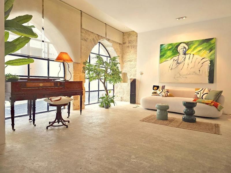 Demeure - 400 m² - 8 pièces