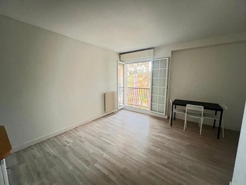 Studio - 24 m² - 1 pièce