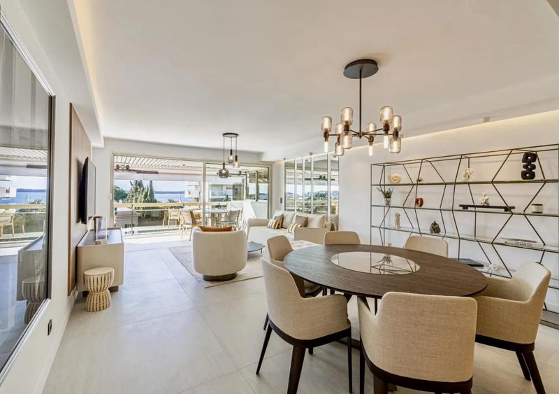 Appartement - 100 m² - 4 pièces