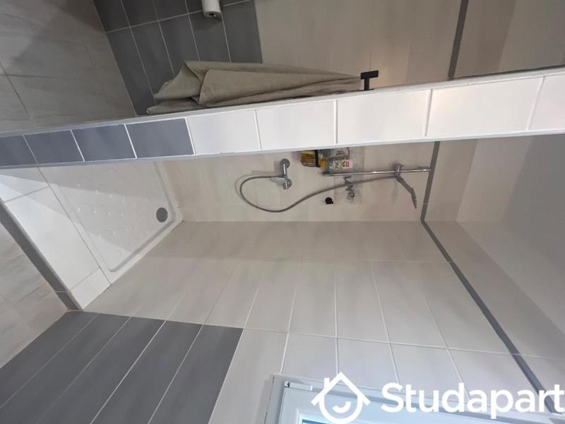 Chambre - 13 m² - 1 pièce