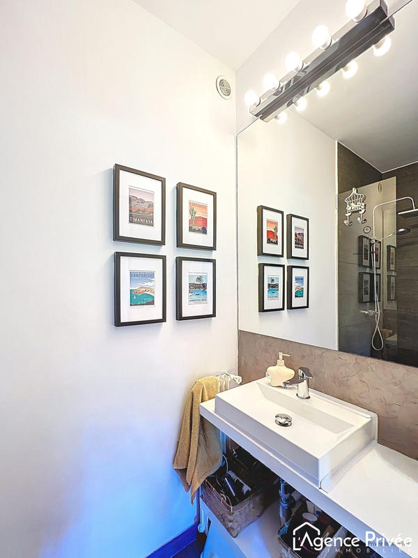 Appartement - 93 m² - 4 pièces