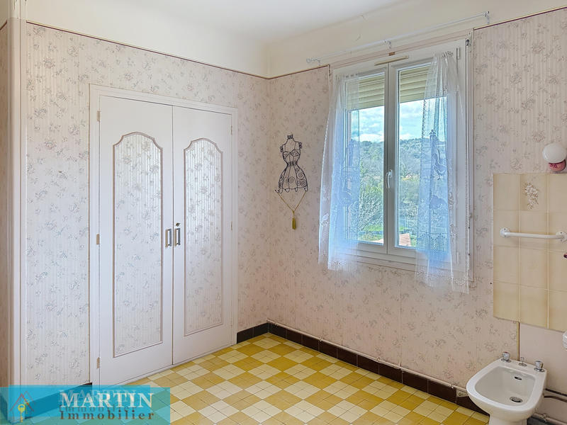 Maison - 137 m² - 5 pièces