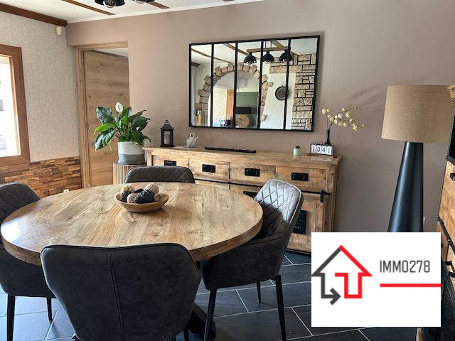 Maison - 250 m² - 9 pièces