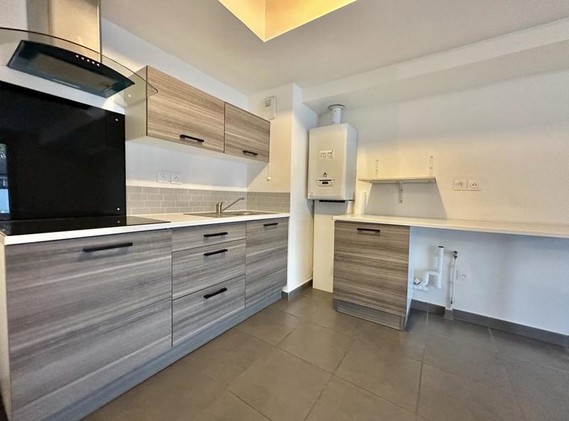 Appartement ancien - 62 m² - 3 pièces