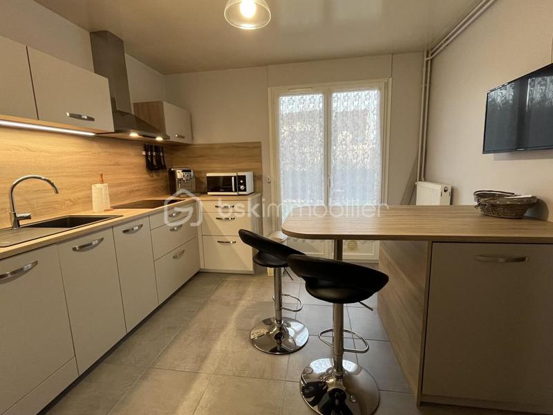 Maison - 90 m² - 5 pièces