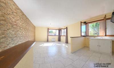 Maison - 153 m² - 8 pièces