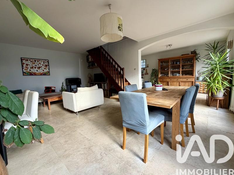 Maison - 160 m² - 8 pièces