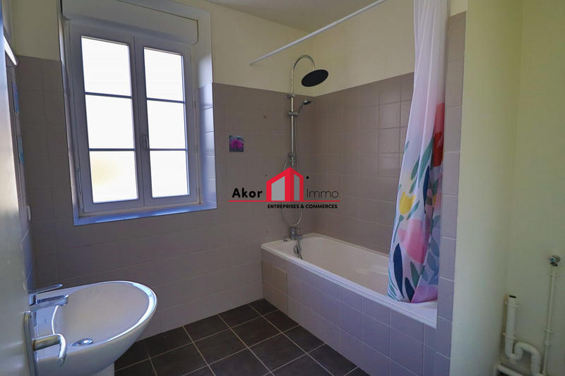 Appartement - 95 m² - 3 pièces