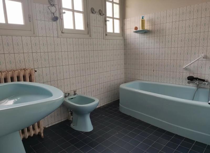 Maison - 252 m² - 7 pièces