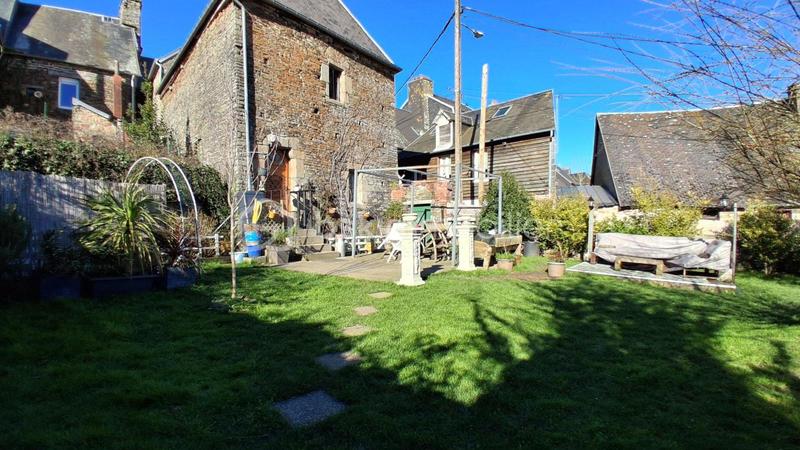 Maison de village - 118 m² - 6 pièces