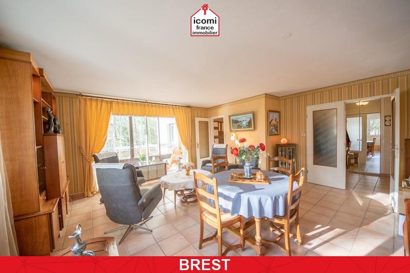 Appartement - 95 m² - 5 pièces