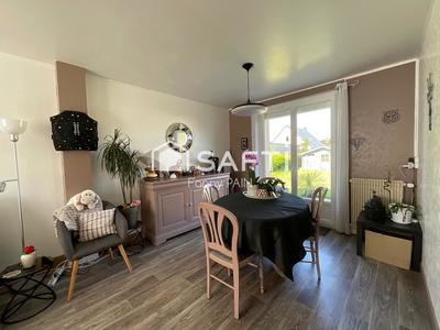 Maison - 96 m² - 6 pièces