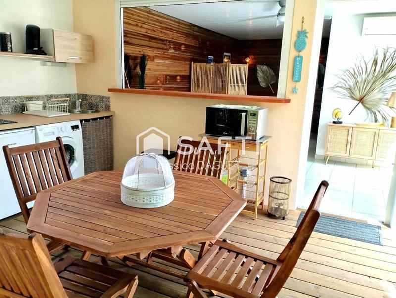 Maison - 208 m² - 8 pièces