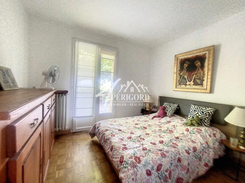 Maison traditionnelle - 190 m² - 9 pièces