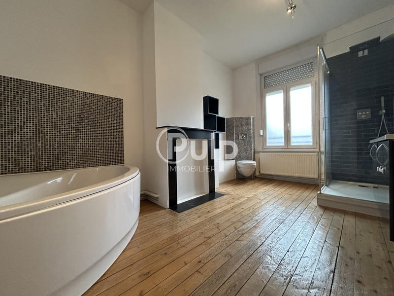 Maison - 145 m² - 10 pièces