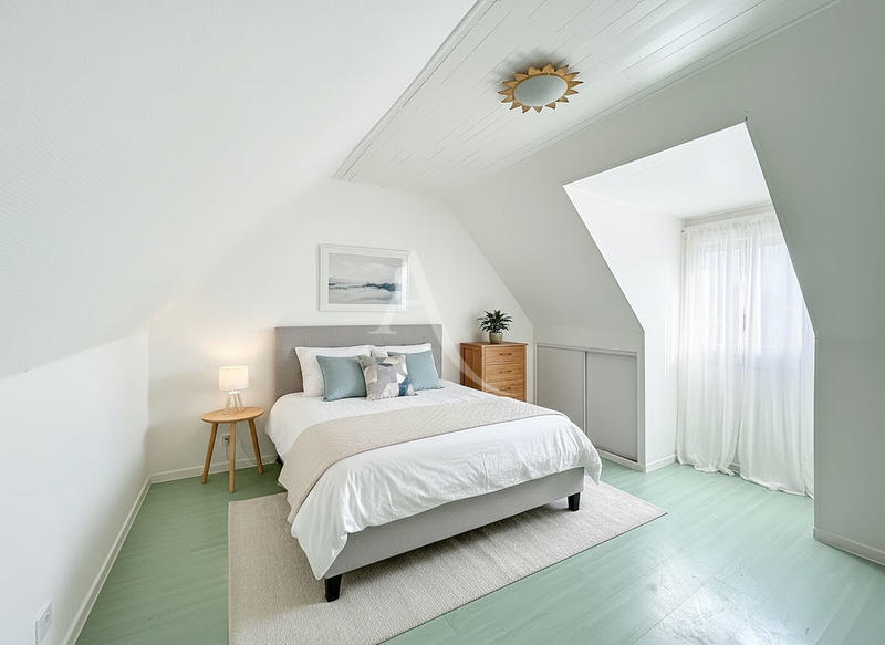 Maison - 92 m² - 5 pièces