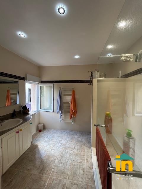 Maison de campagne - 217 m² - 6 pièces