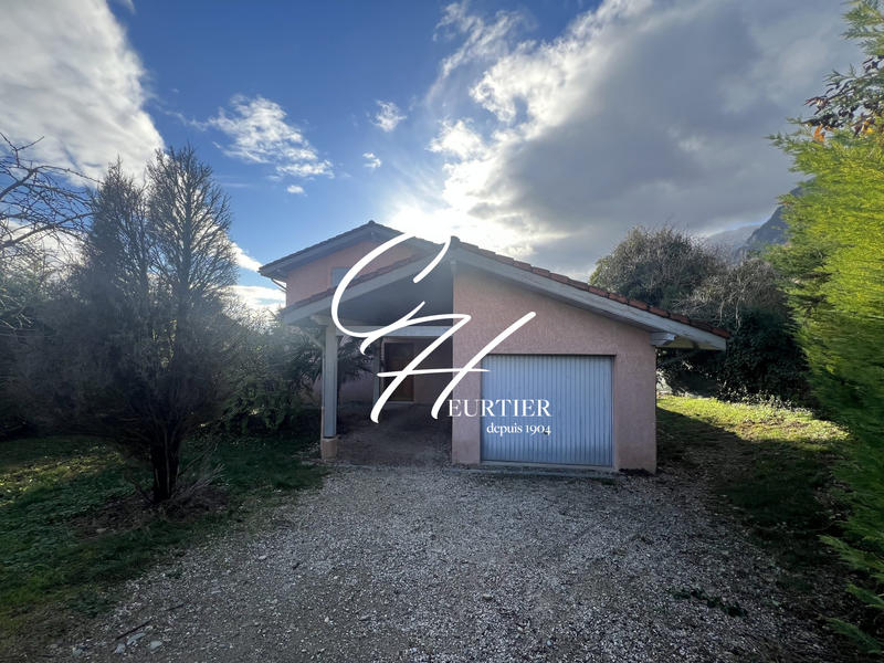 Villa - 99 m² - 5 pièces