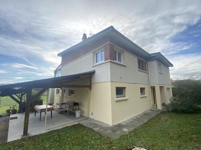 Maison traditionnelle - 145 m² - 6 pièces