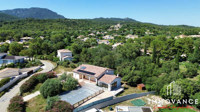 Villa - 169 m² - 5 pièces