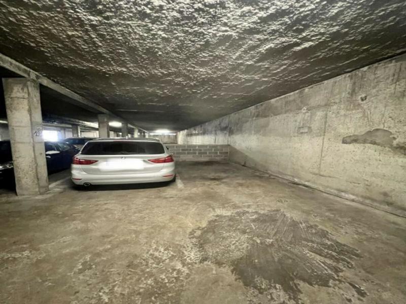 Parking - 12 m²