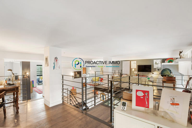 Appartement - 230 m² - 6 pièces