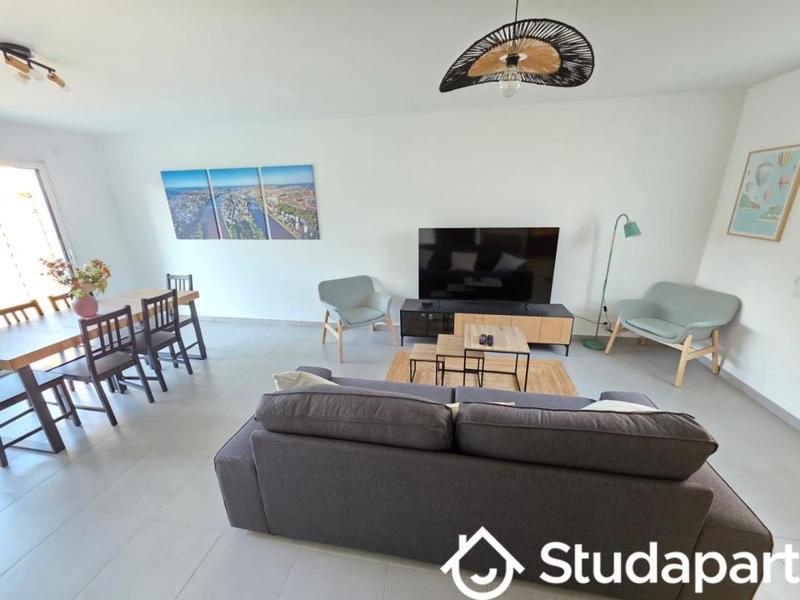 Maison - 90 m² - 5 pièces