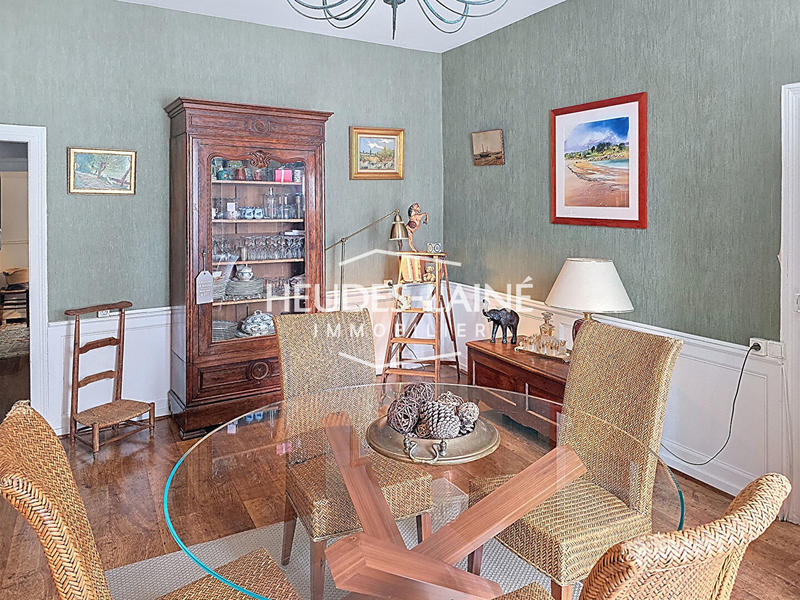 Maison - 166 m² - 7 pièces