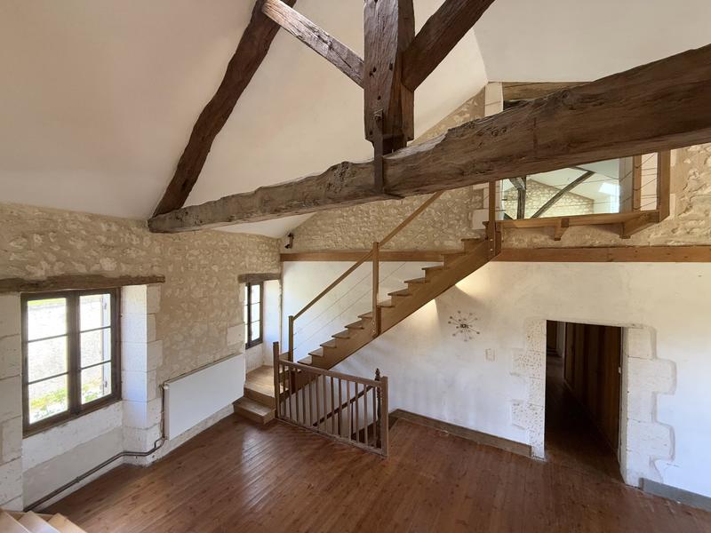 Maison - 226 m² - 7 pièces