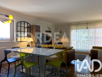 Appartement - 92 m² - 4 pièces