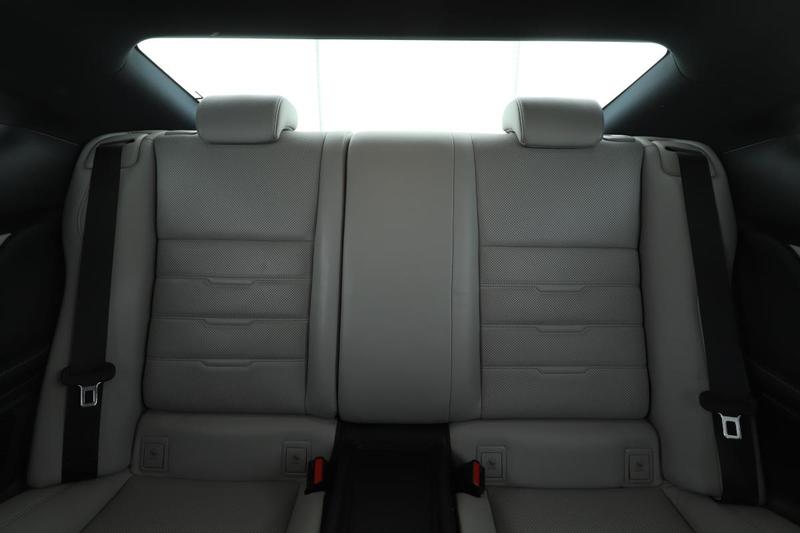 Lexus Rc 300h F Sport 223 ch