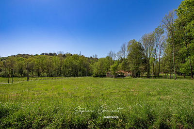 Terrain constructible - 1 711 m²