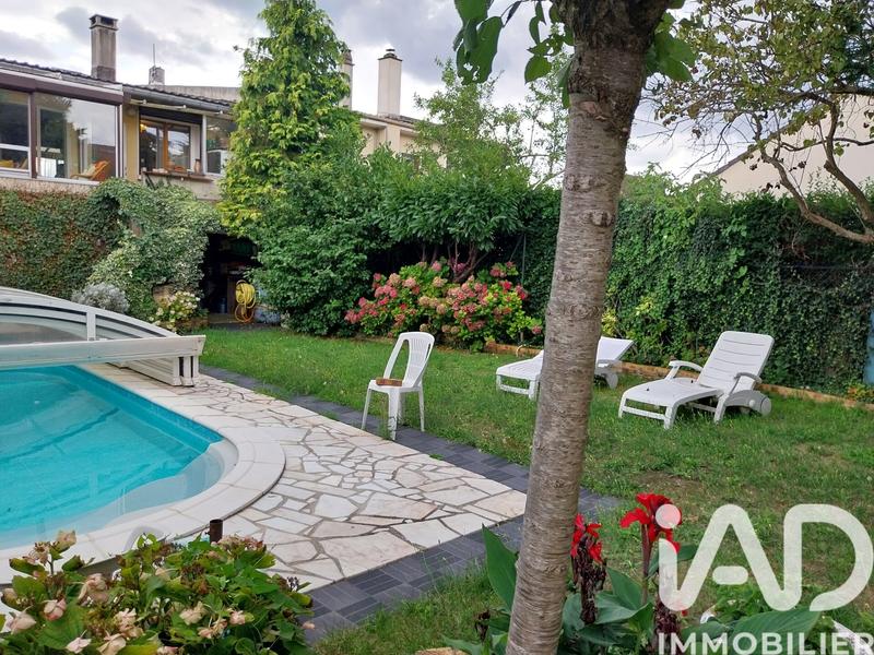 Maison - 100 m² - 6 pièces