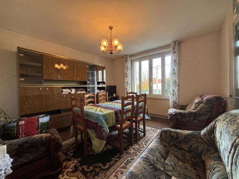 Maison - 75 m² - 6 pièces