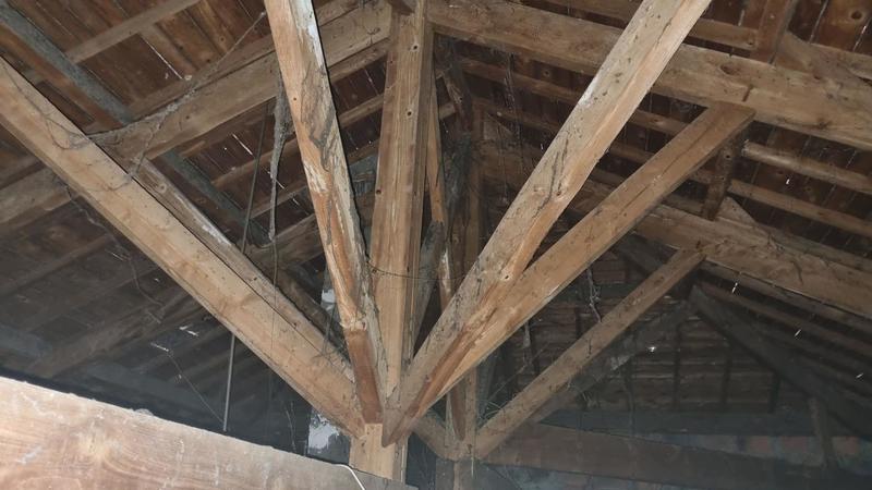 Maison - 210 m² - 6 pièces