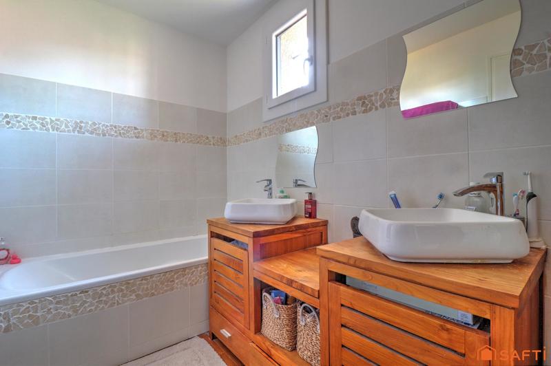 Maison - 112 m² - 6 pièces