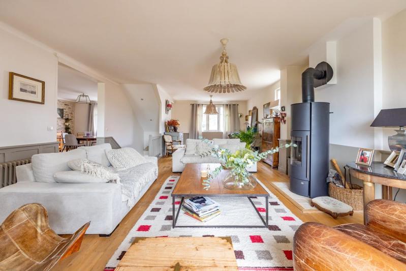 Maison - 170 m² - 6 pièces