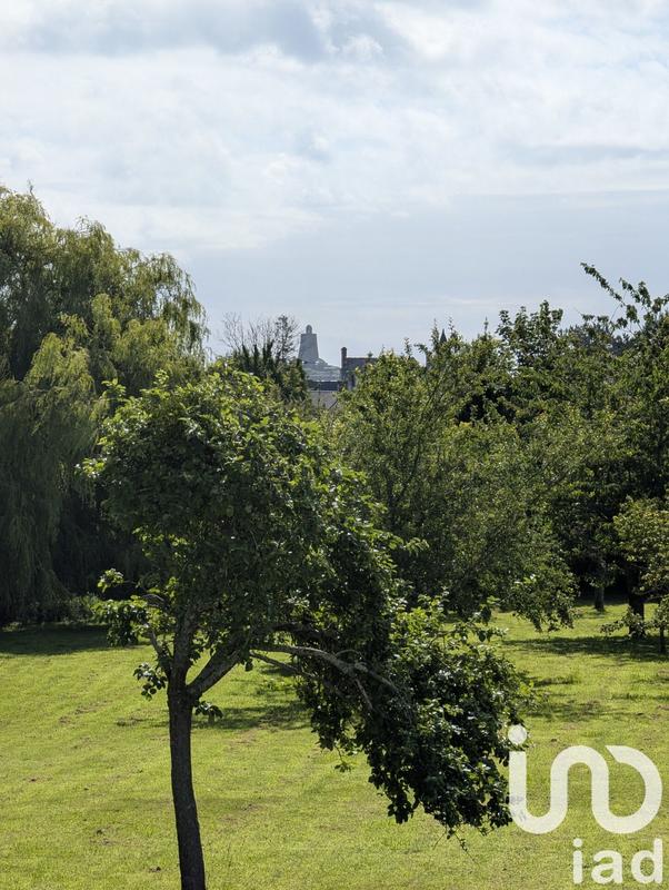 Maison - 369 m² - 9 pièces