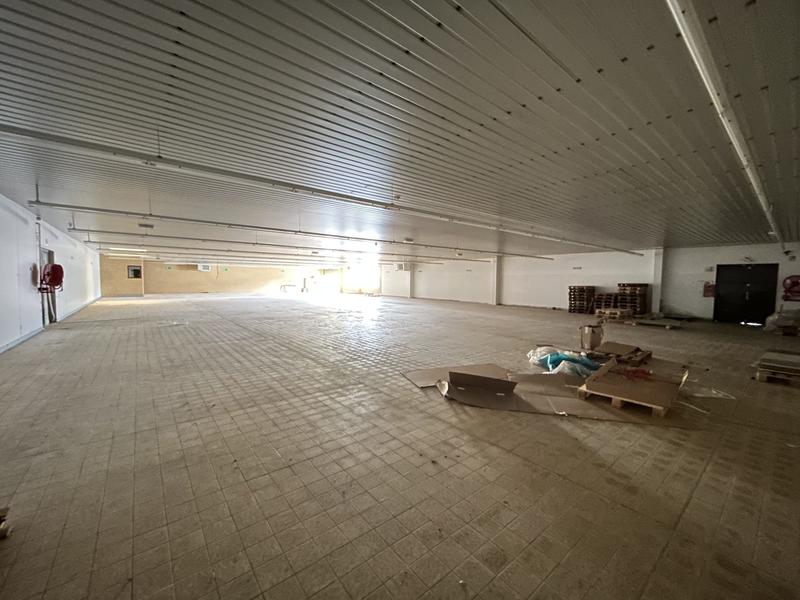 Local commercial - 1 000 m²