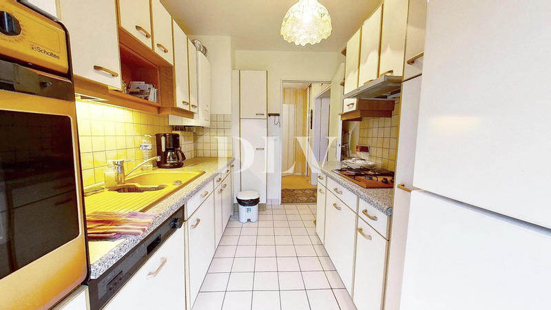 Appartement - 89 m² - 5 pièces